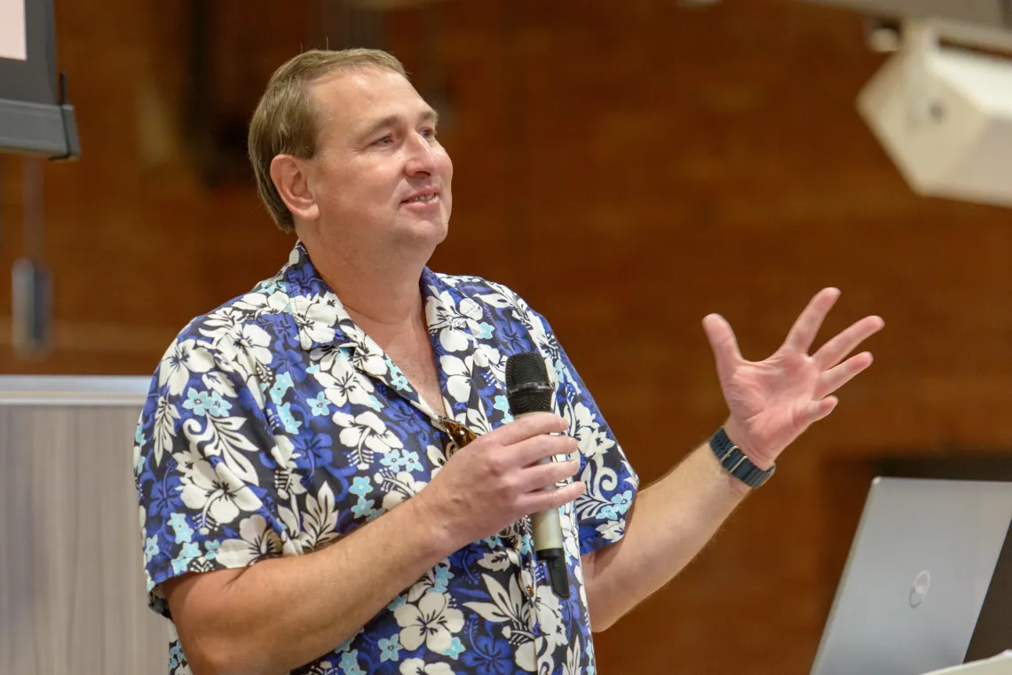 Dr. Alan Nighorn